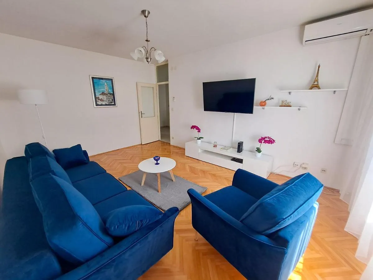 Apartment Nice Split